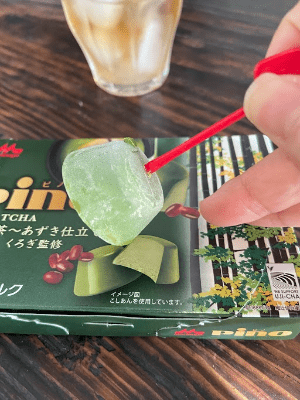 森永ピノの抹茶味の写真