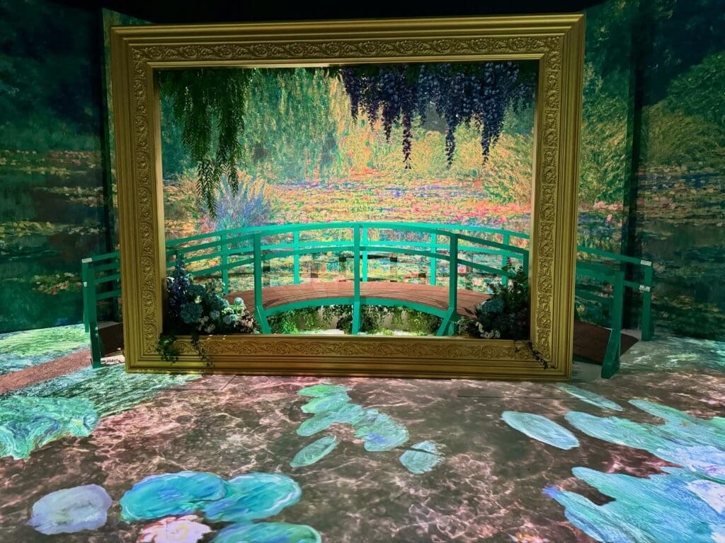 没入型展覧会「モネ＆フレンズ・アライブ」(日本橋）