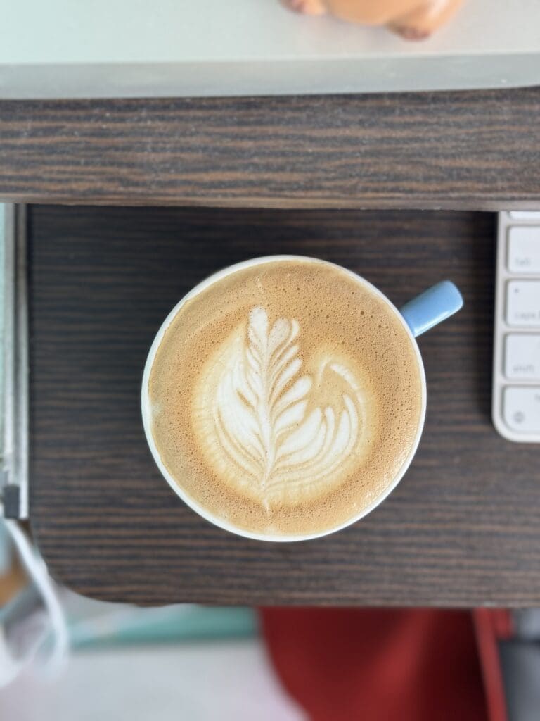 ロゼッタのラテアートのコーヒーです。