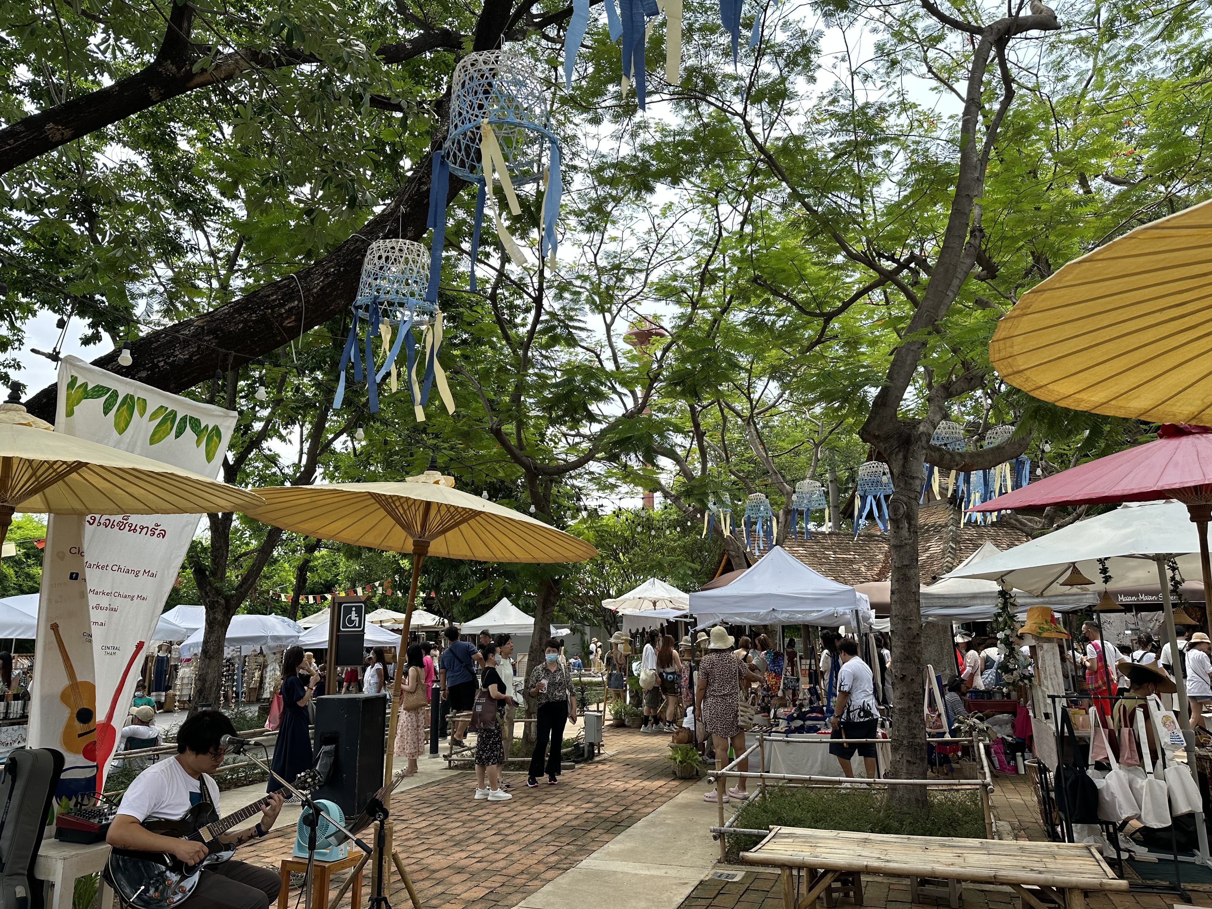 チンチャイマーケットの様子